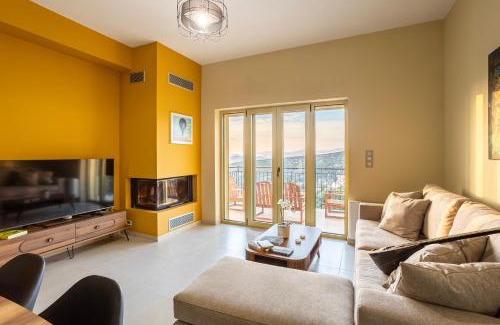 Ano Amfia Apartment | Martinia Pool Getaways - Majestic Panoramic Views