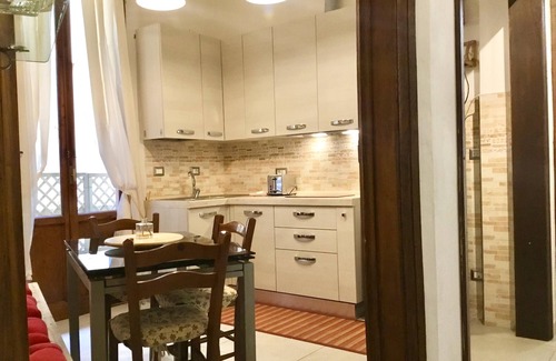 Sant' Ambrogio Apartment | Martiri del Popolo Apartment