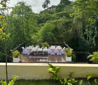 Whitehouse Villa | Marvette Ocean view