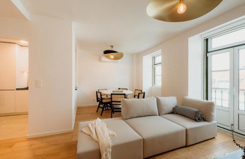 Santo Condestavel Apartment | Mary Pink - NO 3C - Sublime Two-Bedroom Apartment