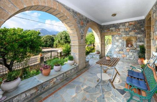 Kardamyli House | Mary stone house