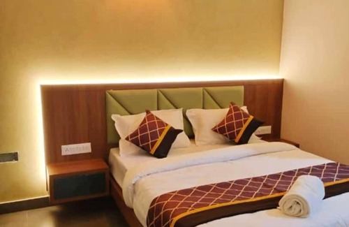 Meenangadi Hotel | Maryland Residency