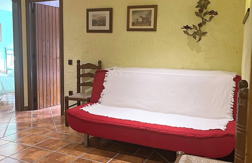 Riudecols House | Masía de piedra con piscina