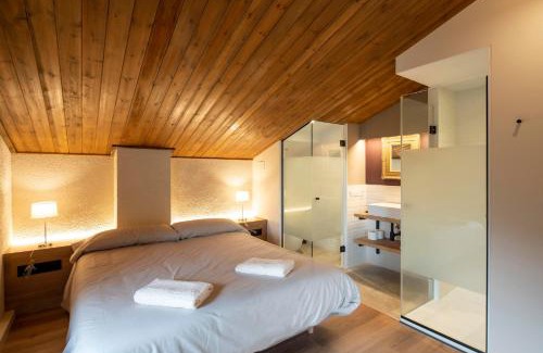 Castellar del Riu House | Masía El Pinatell
