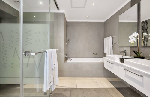 Greater Johannesburg Metropolitan Area Apartment | Masingita Towers