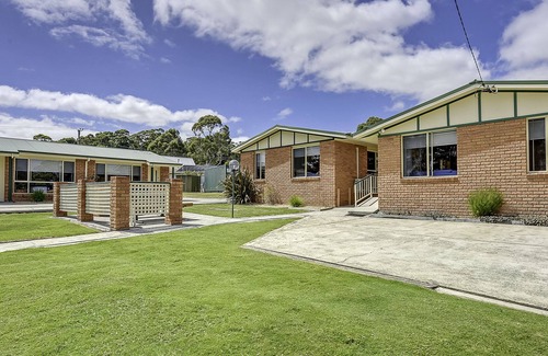 Taranna House | Mason's Cottages