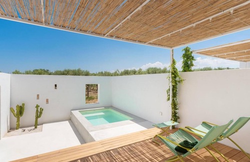 Fasano Apartment | Masseria Pensato Suite Ulivo With Privated Pool