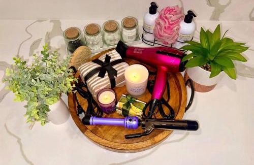 Serra Mesa House | Massive 5BR Resort Style Retreat with Heated Pool