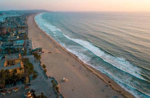 Serra Mesa House | Massive 5BR Resort Style Retreat with Heated Pool