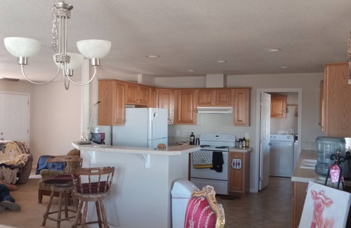 Quartzsite Bed & Breakfast | Master suite with private bathroom, as well as shared, living, kitchen, WiFi