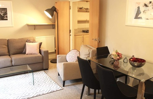 Cambridge Apartment | Mathus Gardens - Two Bedroom Apartment