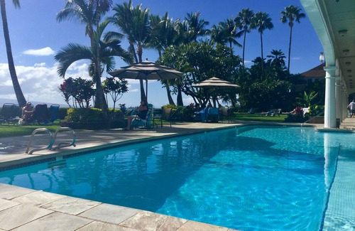 Historic Lahaina Front Street Condo | MAUI LAHAINA SHORES 1 BEDnBEACH & OCEAN FRONT GROUND-FLOOR nNO RESORT-CLEAN FEE