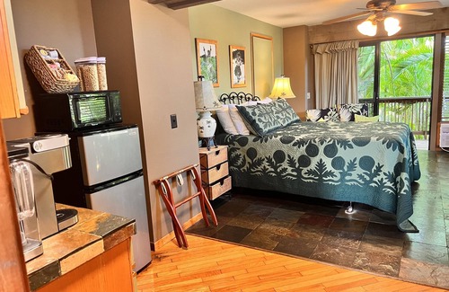Kihei Bed & Breakfast | Maui What A Wonderful B&B Pineapple Ste