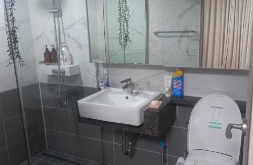 Pyeongtaek Apartment | Maxim Humphreys