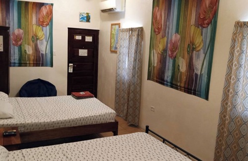 Santa Elena Hotel | MAXROOMZ