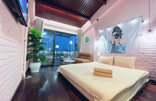 Old Quarter House | May - AMAYZING ROOFTOP SKY VIEW 02