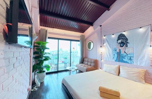 Old Quarter House | May - AMAYZING ROOFTOP SKY VIEW 02