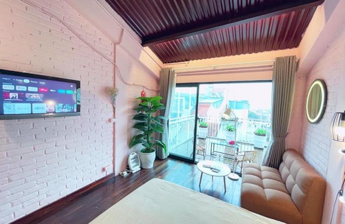 Old Quarter House | May - AMAYZING ROOFTOP SKY VIEW 02