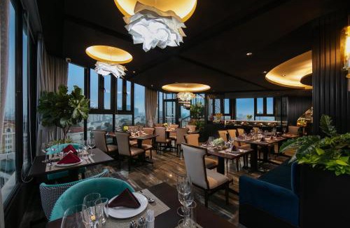 Hoan Kiem Hotel | MAY DE VILLE Corner Hotel