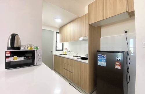 Kuala Langat District Apartment | MayaBay Residence by Sleepy Bear