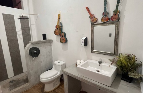 El Paredon Hotel | MAYAN SURF HOTEL