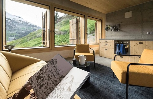 Evolene Ski Chalet | Mayen to Jean