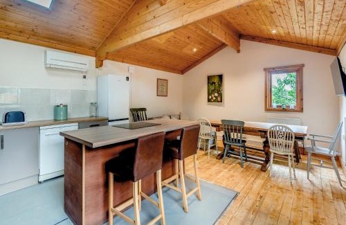 Sleaford House | Mayfield Lodge - Uk39917