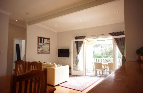 Katoomba House | Mayview