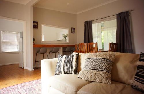 Katoomba House | Mayview