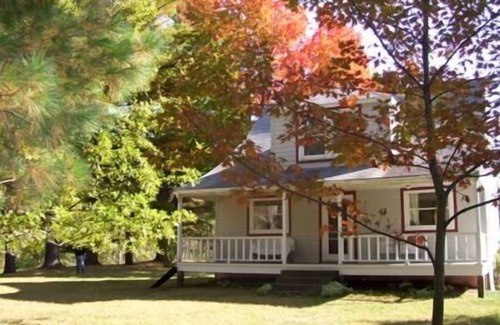 Maple House | McNeil's on the Brule