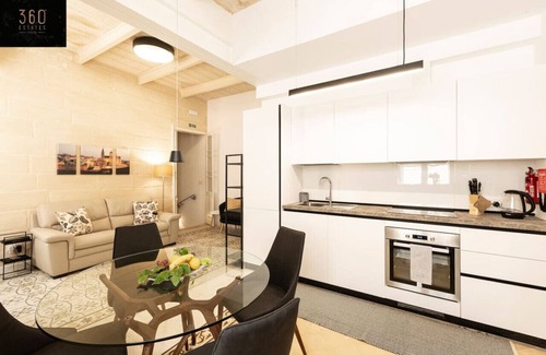 Mdina Old City House | MDN003 - Camillo Pozzi - CP HOC · Historical Mdina Gem | Lux HOME with Rooftop Pool