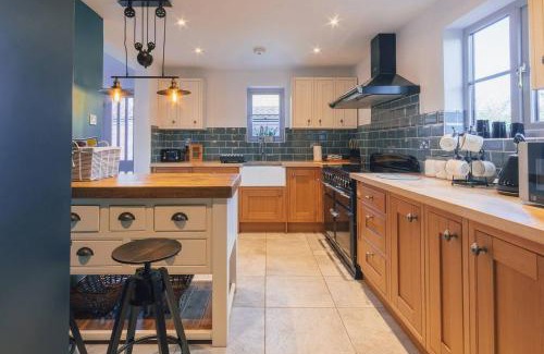 North Walsham House | Meadow Barn - dog freindly barn sleeping 6 in Edinghtorpe, Norfolk