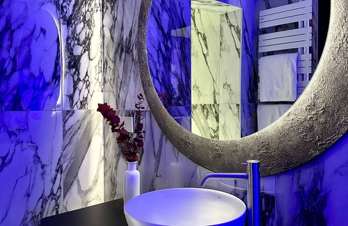 Saronno Hotel | MEALBA HOTEL Suite & Pool