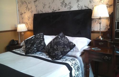 Meare House | Meare Manor