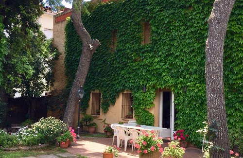 Premia de Mar Villa | Mediterranean Villa near the sea and Barcelona