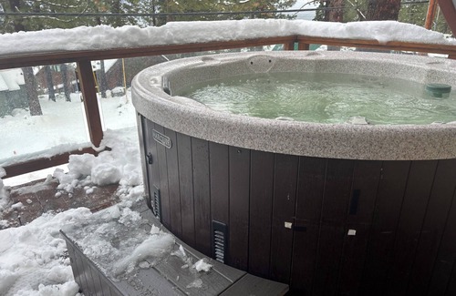 Meeks Bay House | Meeks Bay Chalet - Short Walk to Prestine Beach!, Meeks Bay Chalet