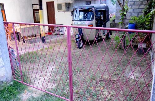 Anuradhapura House | Meera Homestay & Guest House