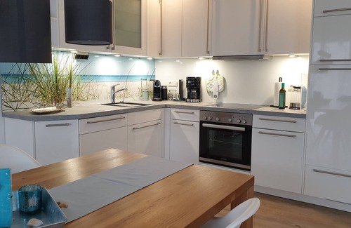 Busum Apartment | Meerbüsum * App.18 * centr. Location for young & old, 2 bedrooms, suitable for allergy sufferers, 98 sqm