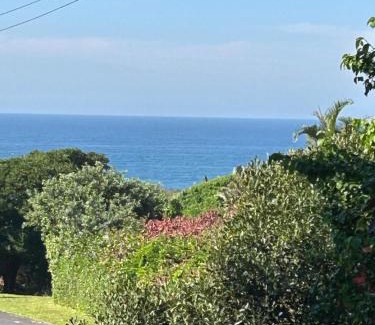 Umzumbe House | Meet U at the Beach Family Home Umzumbe