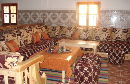 Tabant Cottage | Meeting with the people of the happy valley