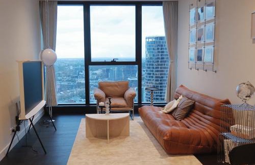 Melbourne Central Business District Apartment | Mel Stylish living