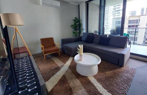 Melbourne Central Business District Apartment | Melbourne Single family apartment 2Br 2Bth Indoor Pool Sauna