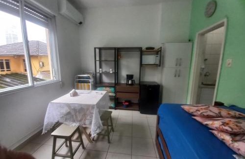 Embare Apartment | MELHOR LOCALIZAÇÃO DE SANTOS, LOFT, 200 MTS da PRAIA, WI-FI, AR CONDICIONADO