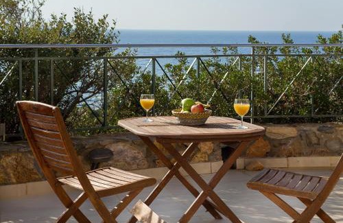 Livadia Villa | Meliti Sunset View & Private Pool Villa 20 min from Elafonissi