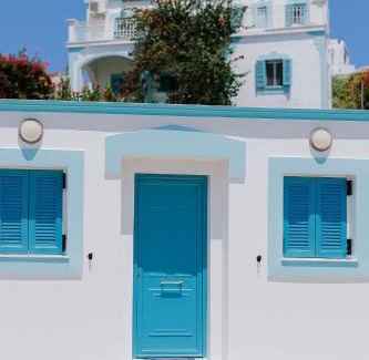 Vlychadia Apartment | Melograno Seaside Studio 20 meters from Beach