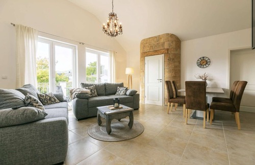 Bischofsheim an der Rhon Hotel | Memory 06 - Holiday apartment (approx. 65 m²) in the attic for max. 6 persons