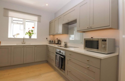 Llanfairpwllgwyngyll Cottage | Menai Cottage