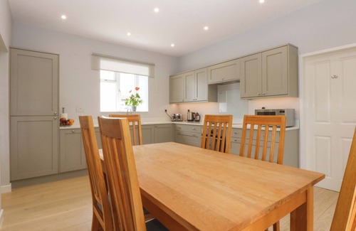 Llanfairpwllgwyngyll Cottage | Menai Cottage