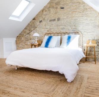 Port-en-Bessin-Huppain Apartment | Mer nature, appartement spacieux by Les Filles du Bord de Mer, petite terrasse vue mer