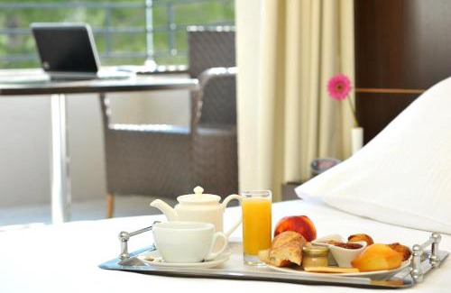 Grand Sud Hotel | Mercure Aix-en-Provence La Duranne Gare TGV